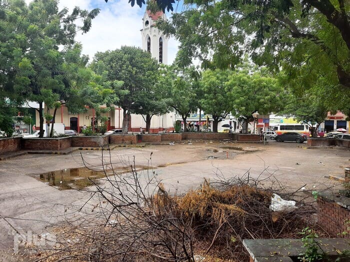 La Plaza De Mercado De Girardot Un Monumento Nacional Que Se Derrumba