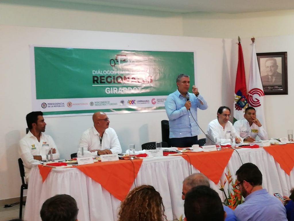 Presidente Duque escuchó necesidades de desarrollo y emprendimiento de  gremios de Girardot y la región