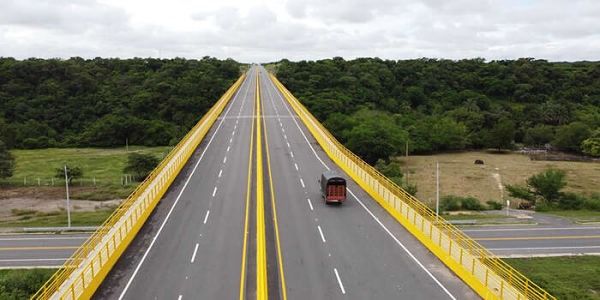 Se firma otrosí para continuar con las obras de la Concesión Bogotá-Girardot. Y la autopista Girardot-Puerto Salgar se encuentra en su parte final