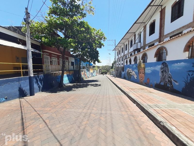 Taller de arte muralista durante la Semana de la Juventud que se cumple en Girardot