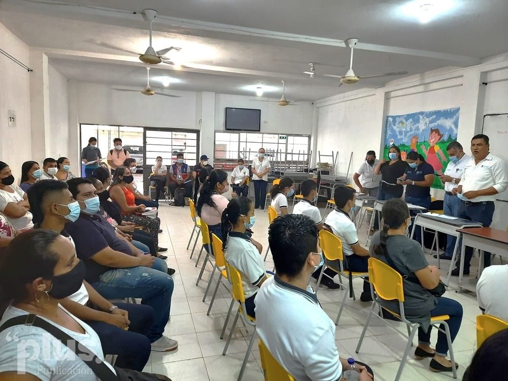 Se reinician clases en el Colegio Luis A. Duque Peña, en Barzalosa. Aún se desconocen los motivos que afectaron la salud de algunos estudiantes de la Institución