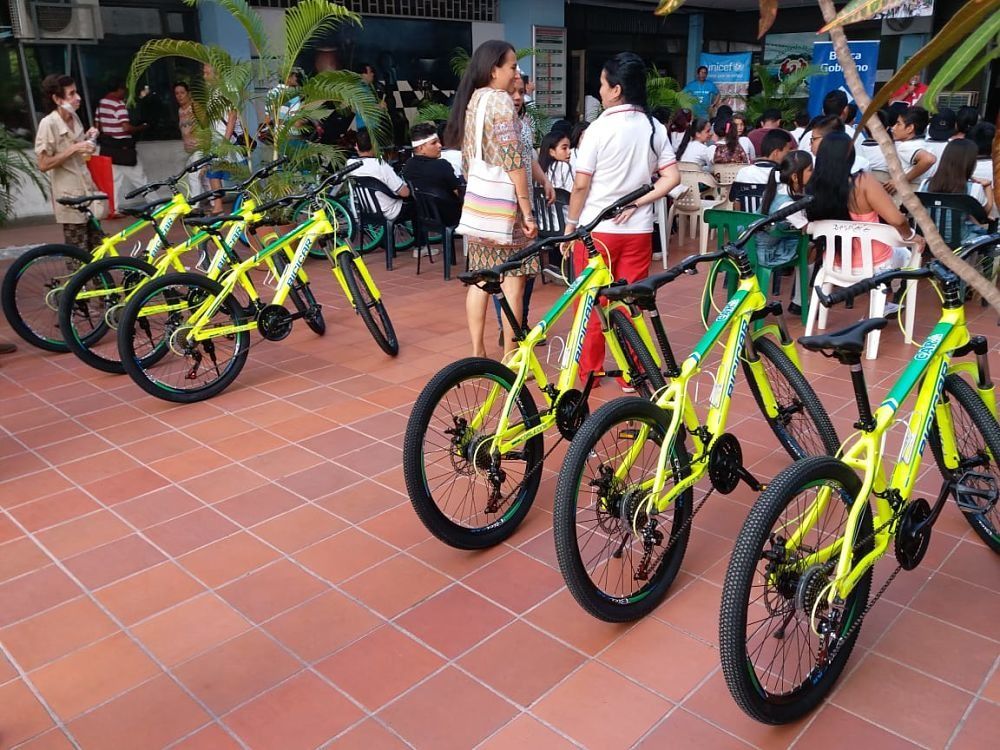 Hurtan ciclas entregadas por la CAR en un institución educativa en Girardot