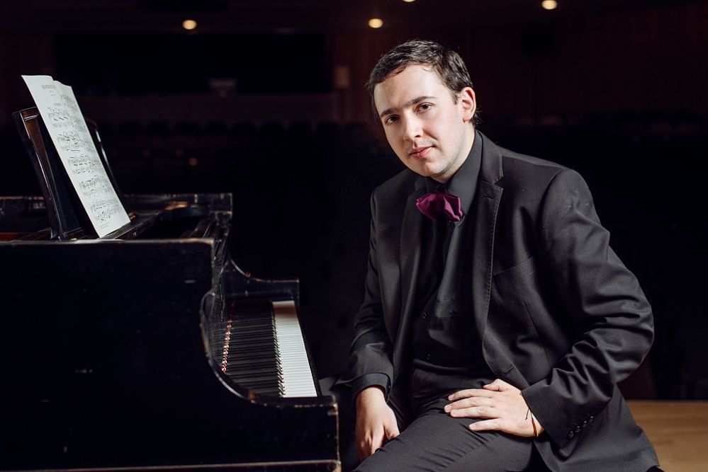 El pianista Manuel Arango Pérez, en concierto este miércoles en el auditorio del Banco de la República en Girardot