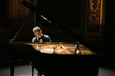 El Teatro Colón premió al mejor pianista joven de Colombia